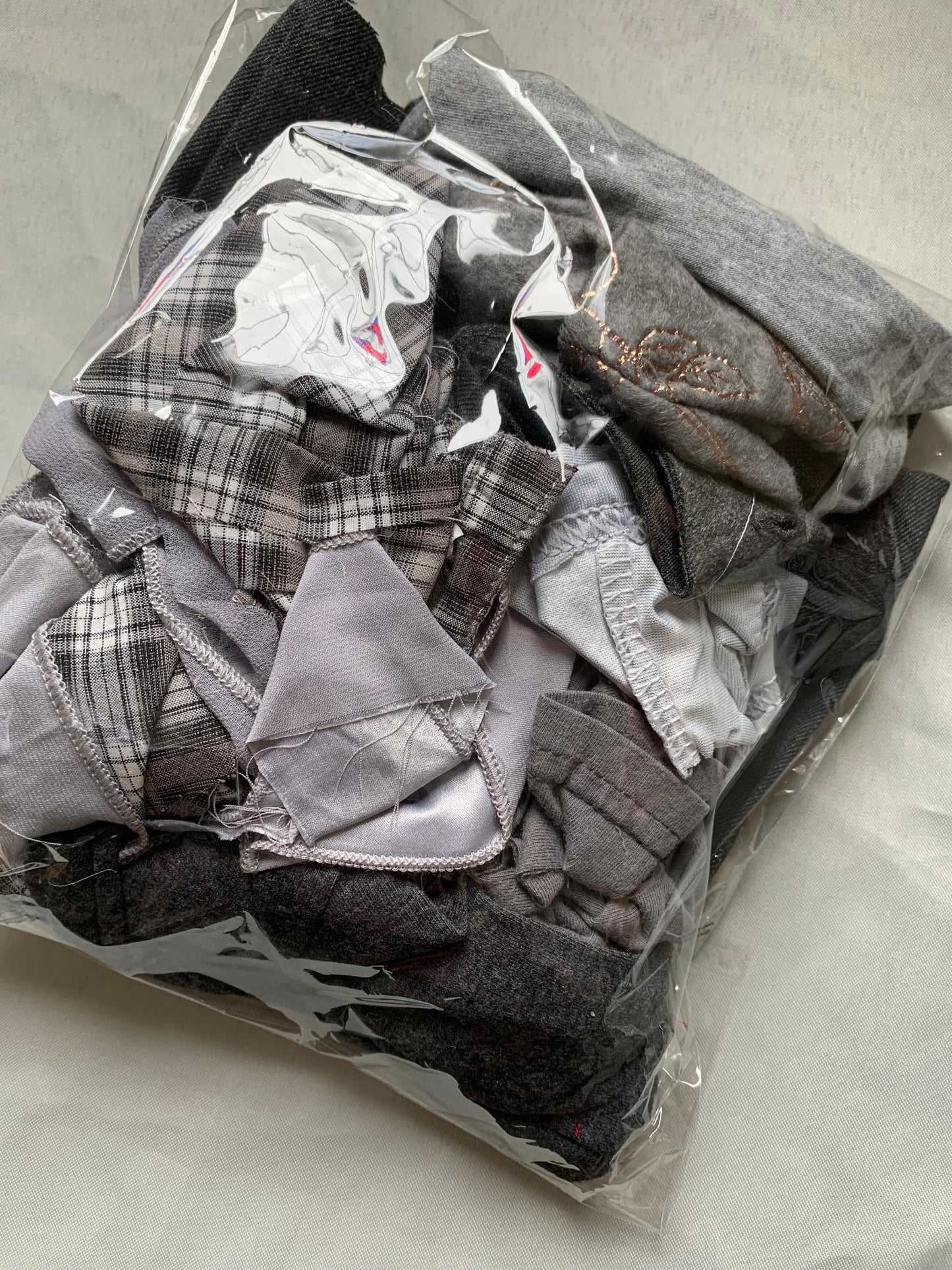 Scrap fabric packs - grey mix