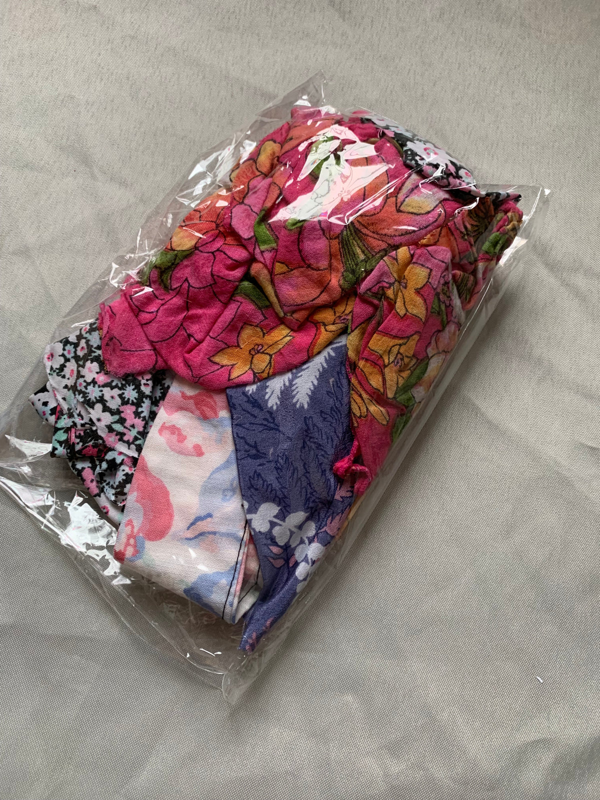 Scrap fabric packs - patterns and prints mix